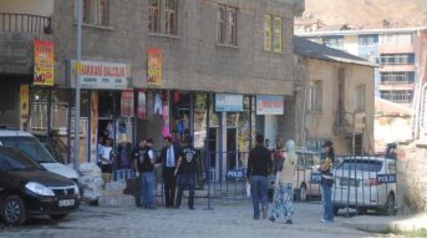 Gaziler G&uuml;n&uuml; Hakkari'de de t&ouml;renle kutlandı