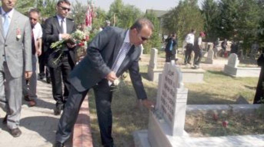 Gaziler ve şehitler t&ouml;renle anıldı