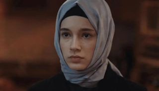 TRT dizisiyle anlaştı! Yakışıklı oyuncuyla partner oldu