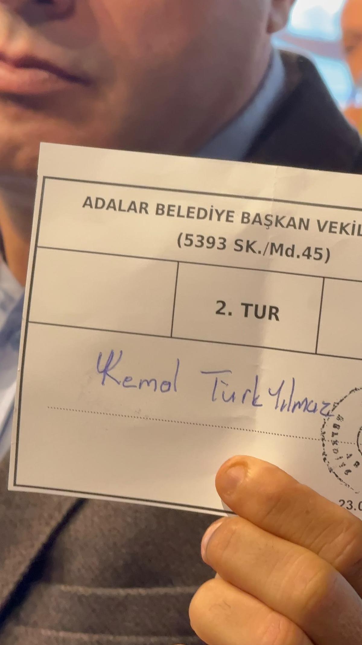 Adalar Belediyesi CHP den AK Parti ye geçti! İkinci turda dikkat çeken gelişme: K yerine W yazınca... 2