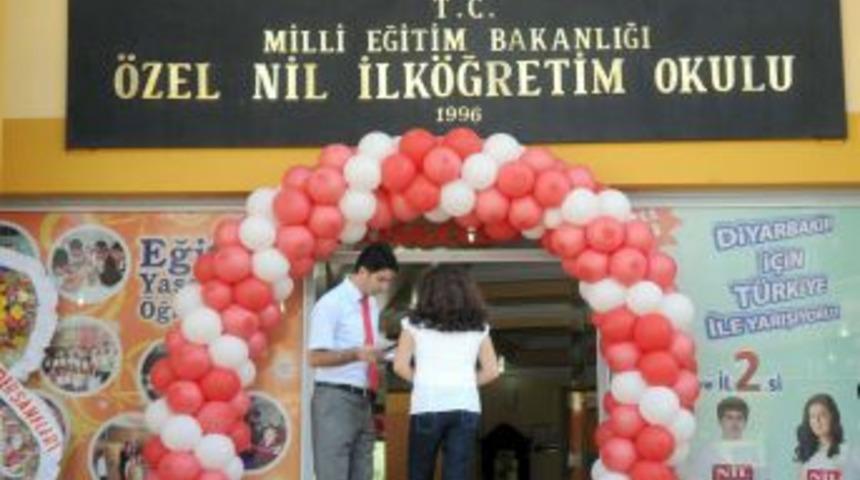 İlk ders zili 5 katlı pastayla &ccedil;aldı
