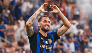 Fenerbah&ccedil;e, Hakan &Ccedil;alhanoğlu i&ccedil;in pusuda! Ezeli rakip de devreye girdi