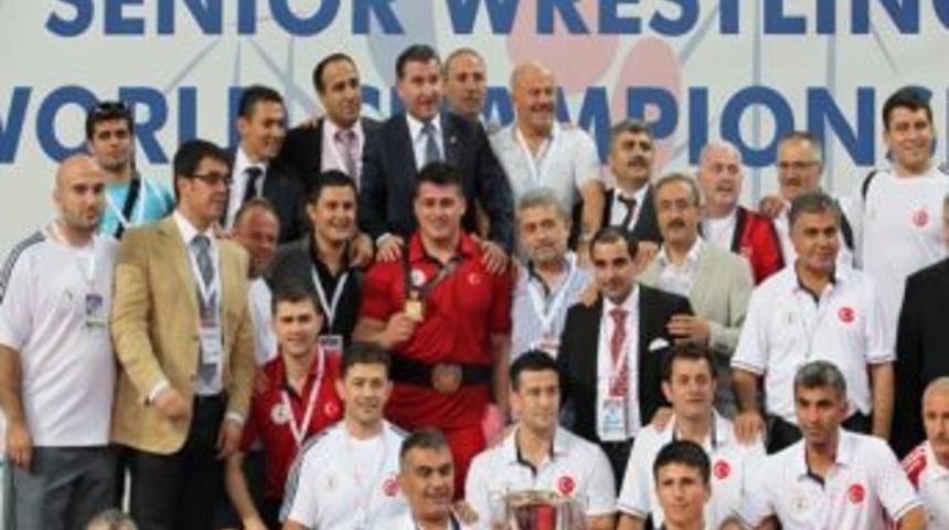 D&uuml;nya G&uuml;reş Şampiyonası'nın ardından