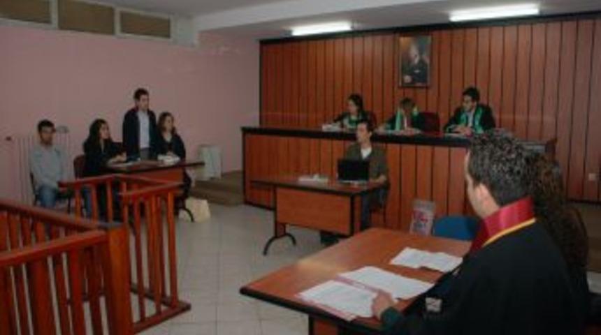 T&uuml;rk ve Alman gen&ccedil; ceza hukuk&ccedil;uları Dokuz Eyl&uuml;l &Uuml;niversitesi'nde toplanacak