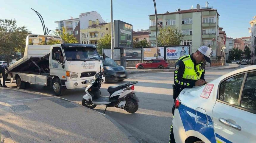 Plakasız motosiklete bindi, 46 bin lira ceza yiyip motor ve ehliyetinden oldu