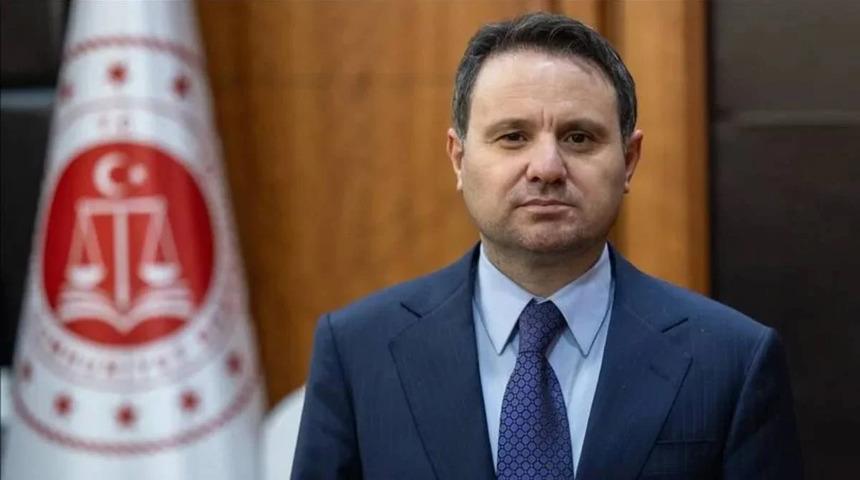 Akın G&uuml;rlek'ten "fon soruşturması" a&ccedil;ıklaması: 'Mağdurlarımızın hakkını koruyacağız'