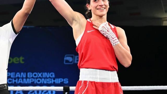 Boks şampiyonasında gizem özer çeyrek finali geçti