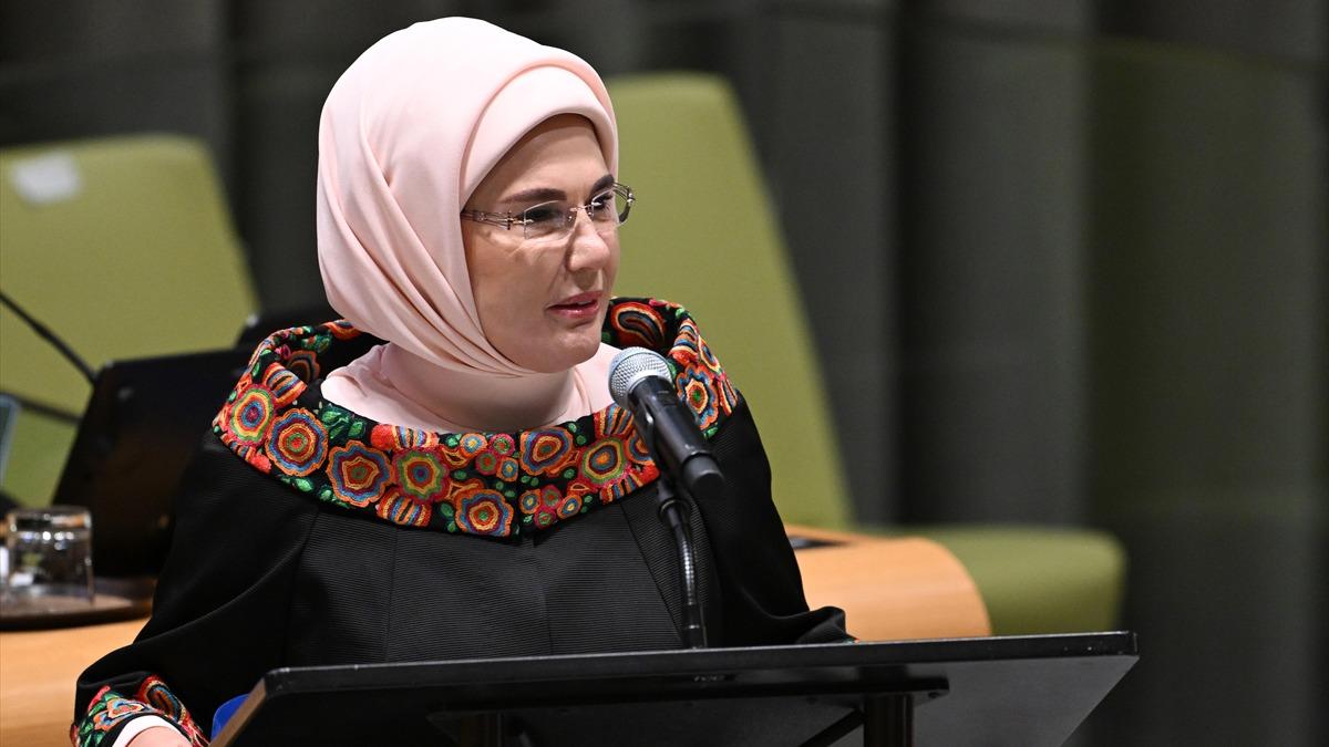 Emine Erdoğan, "UEA Y&uuml;ksek D&uuml;zeyli Enerji D&ouml;n&uuml;ş&uuml;m&uuml; Diyaloğu Toplantısı"nda konuştu 1
