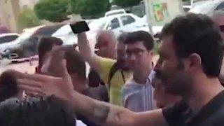 HDP Hatay Milletvekili Barış Atay tren kazası sonrası gittiği hastanede vatandaşın üzerine yürüdü