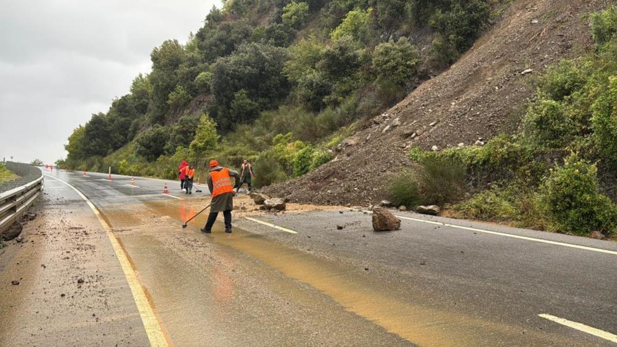 Zonguldak ta aşırı yağış: Alaplı-Akçakoca yolunda heyelan 2