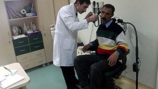 Kene kulağına girdi