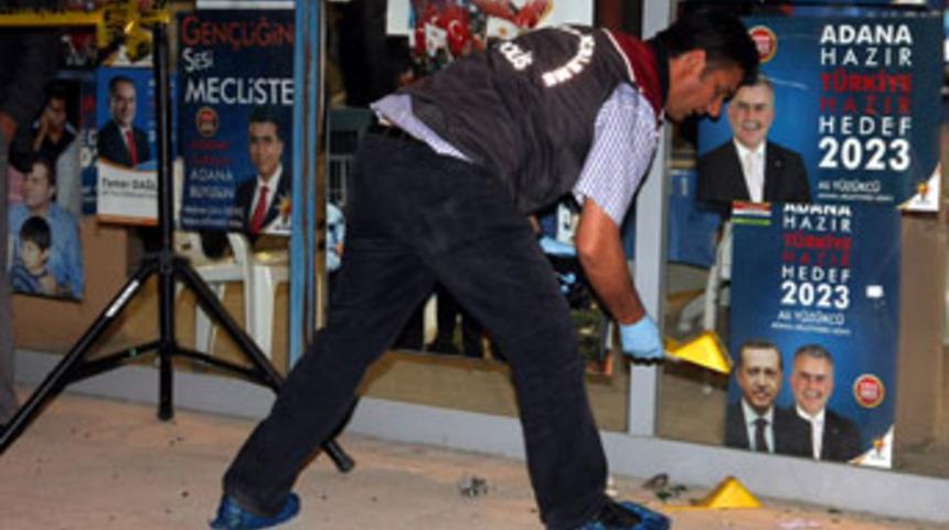 AK Parti binasına molotoflu saldırı