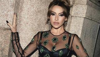Hadise beyazlara b&uuml;r&uuml;nd&uuml;: Yeni klibinden ilk kareler