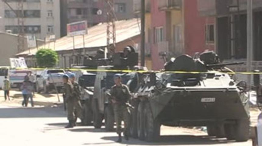 Y&uuml;ksekova'da polise bombalı saldırı