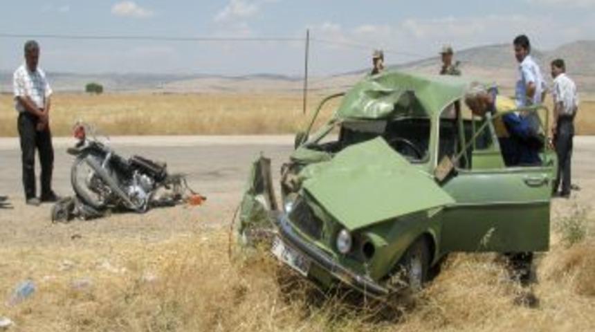Araban'da trafik kazası: 1 &ouml;l&uuml;, 2 ağır yaralı
