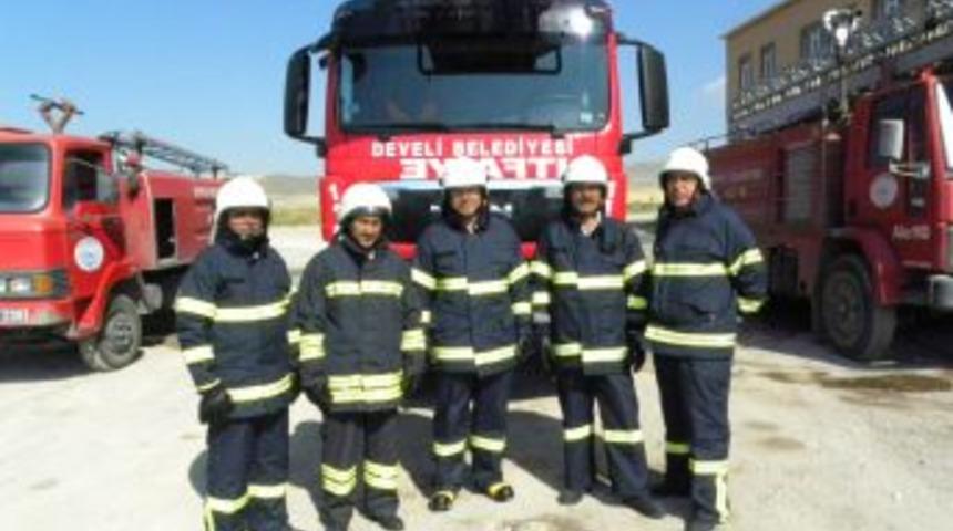 Develi Belediyesi, itfaiye ekibini yanmaz elbiselerle donattı