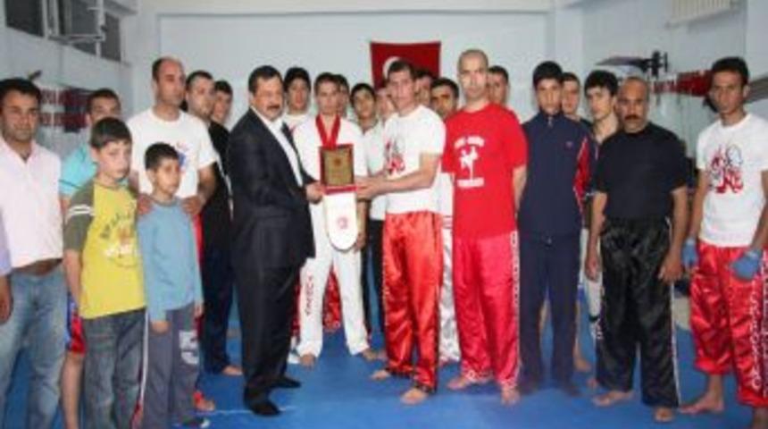 Kick Boks Federasyonu Başkanı Kayıcı: D&uuml;nyada s&ouml;z sahibi olmak istiyoruz