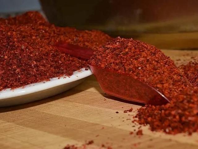 Bakanlık ifşaladı: &Uuml;&ccedil; baharat markasından yasaklı boya &ccedil;ıktı