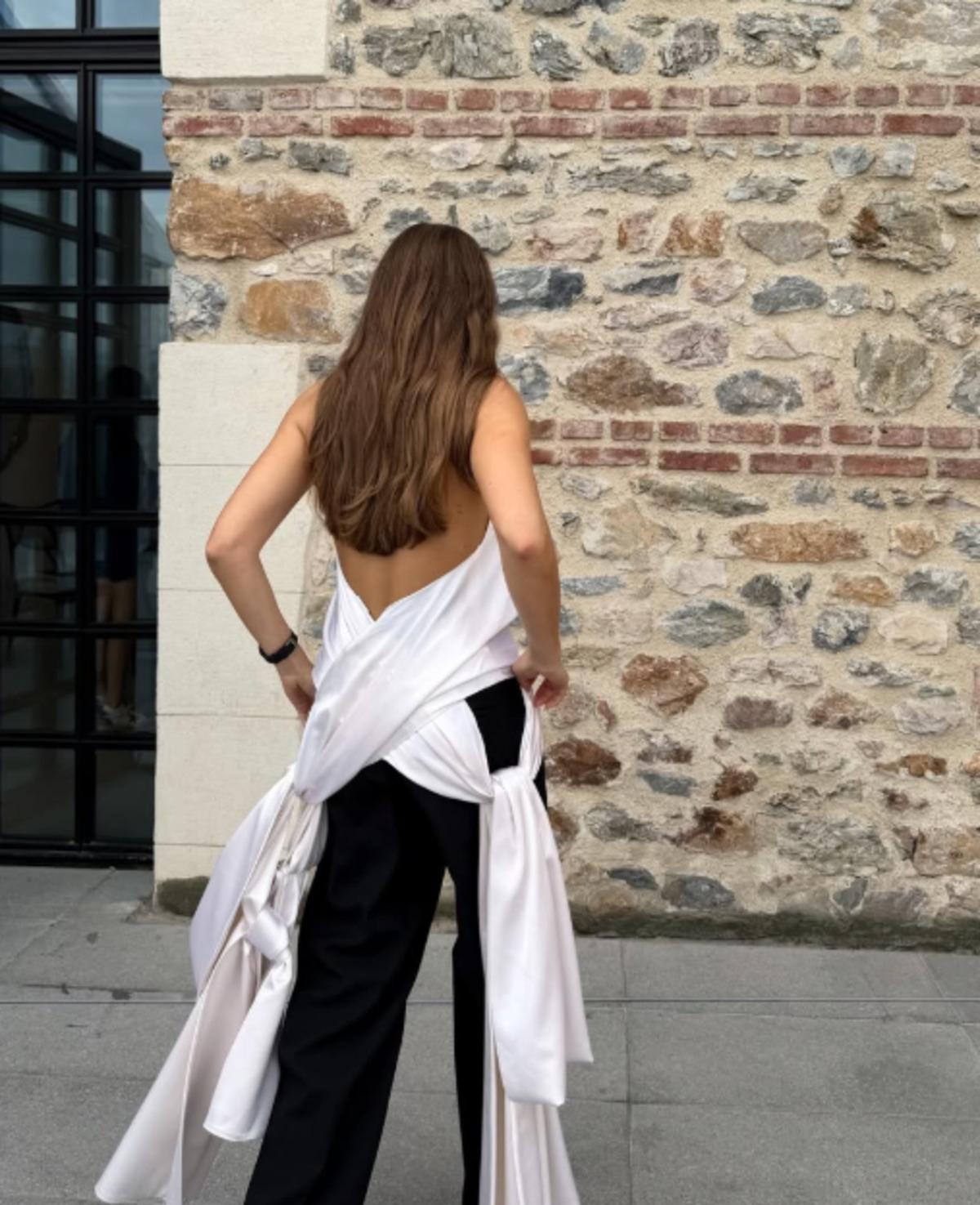 Serenay Sarıkaya peş peşe paylaştı! Beğeni yağdı 3