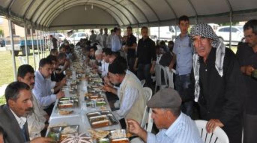 Şampiyonluk kutlamasında vurulan Koyunbakan'ın ailesi taziyeleri kabul etti