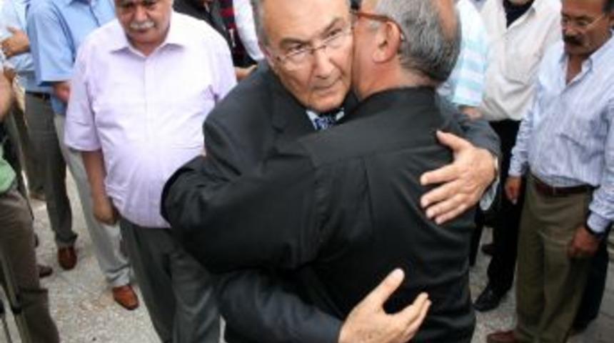 Baykal, Konya'da cenaze t&ouml;renine katıldı