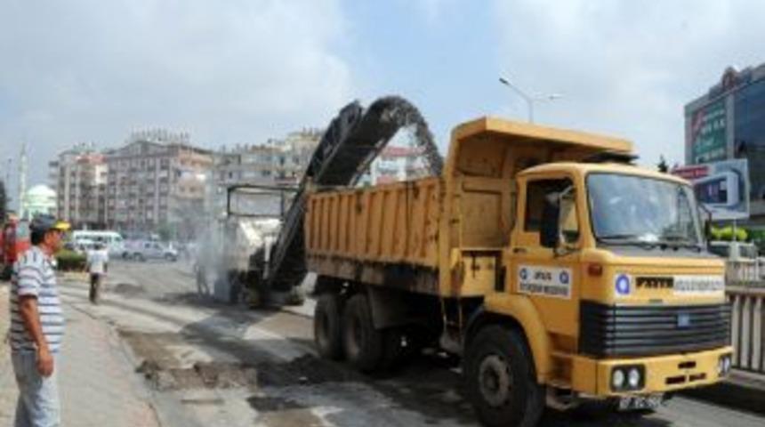 Antalya Mevlana Kavşağı asfaltlanıyor