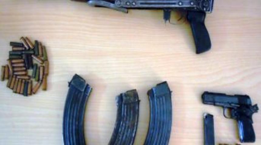 Mardin&rsquo;de silah ve m&uuml;himmat ele ge&ccedil;irildi