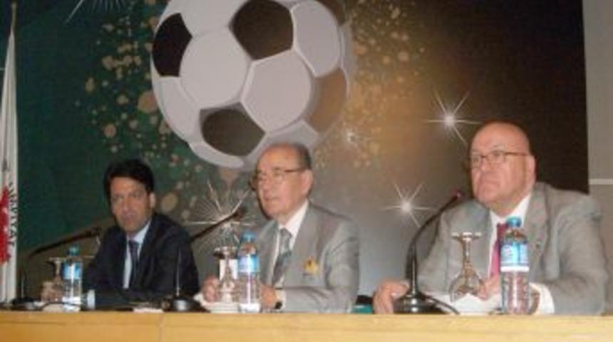 'Okumuş' futbolcular İstanbul'da ter d&ouml;kecek