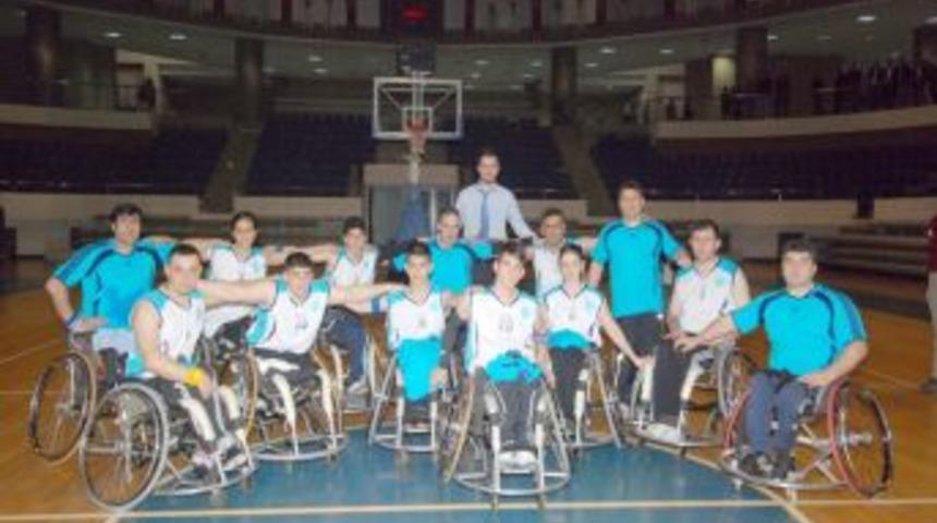 Engelliler spor şenliğinde