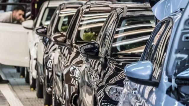 AB'de yeni otomobil satışları ağustosta yüzde 4,5 arttı