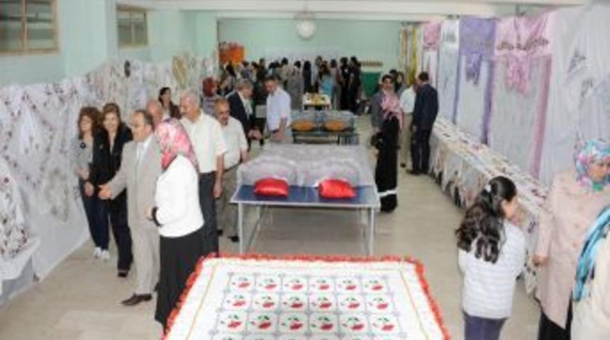 Karaman'da el işi sergisi