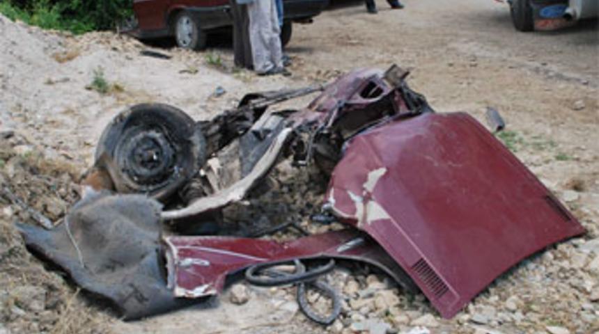 Samsun'da iki otomobil &ccedil;arpıştı: 6 yaralı