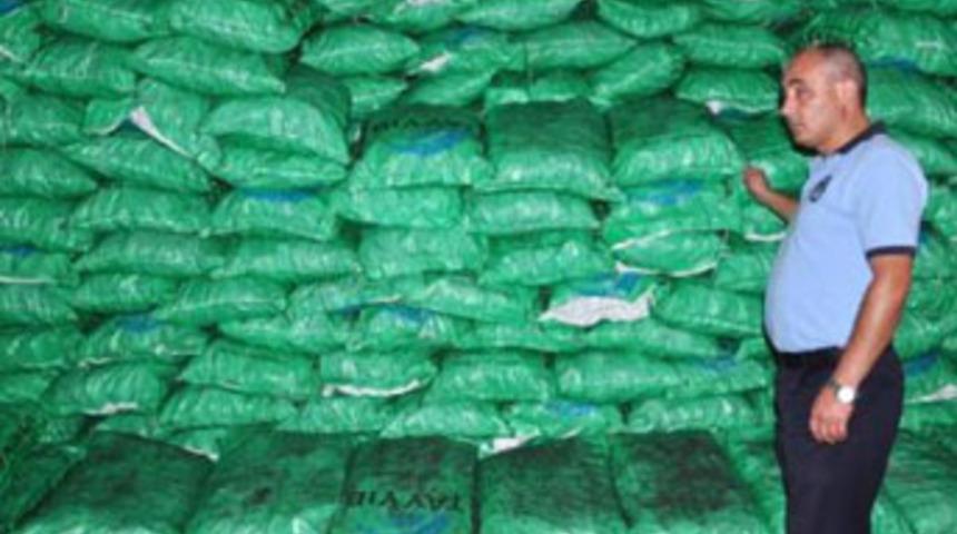 20 ton "Tayyib" marka ka&ccedil;ak k&ouml;m&uuml;re el kondu