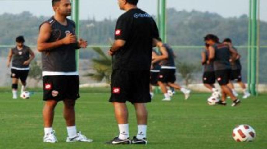 Adanaspora taraftardan moral