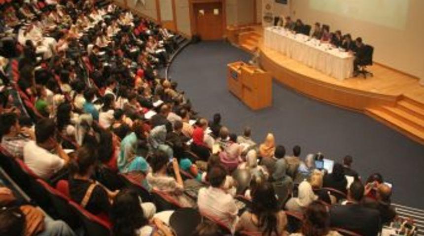 Birinci Uluslararası İİT Modeli Konferansı başladı