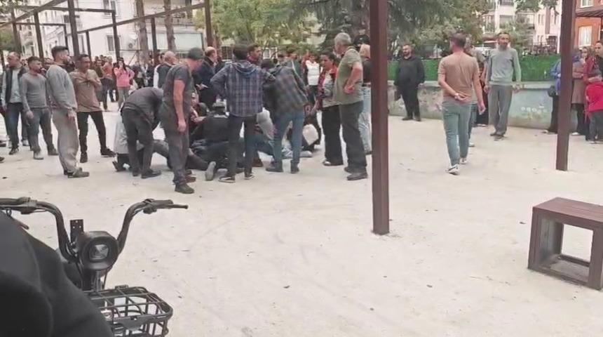 Isparta&rsquo;da bı&ccedil;aklı kavga: 1 yaralı