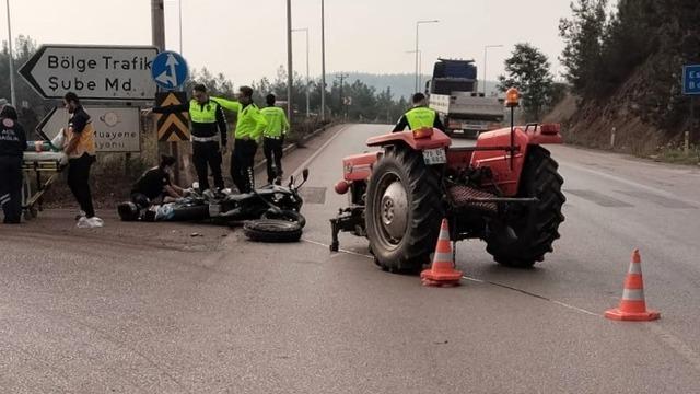 Karabük’te motosiklet ile traktör çarpıştı: 2 yaralı