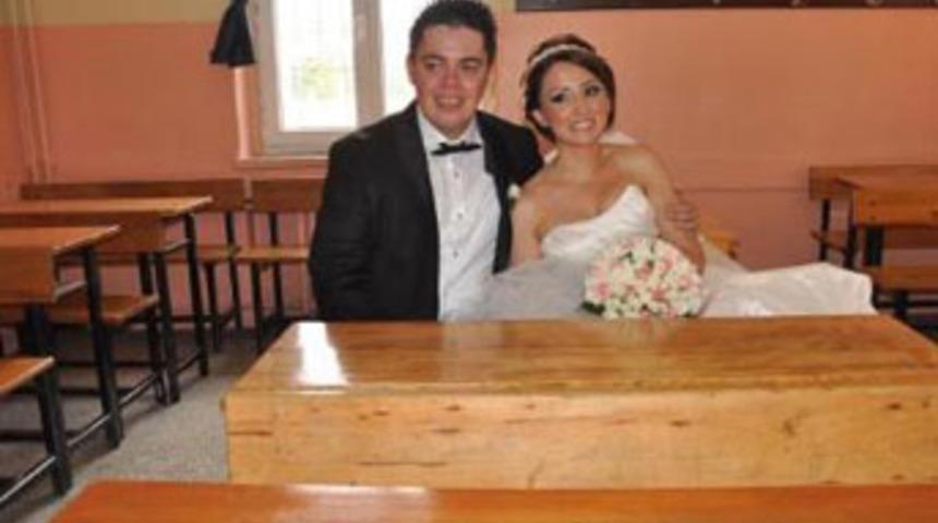 Gelin ve damat, tanıştıkları sırayı unutmadı