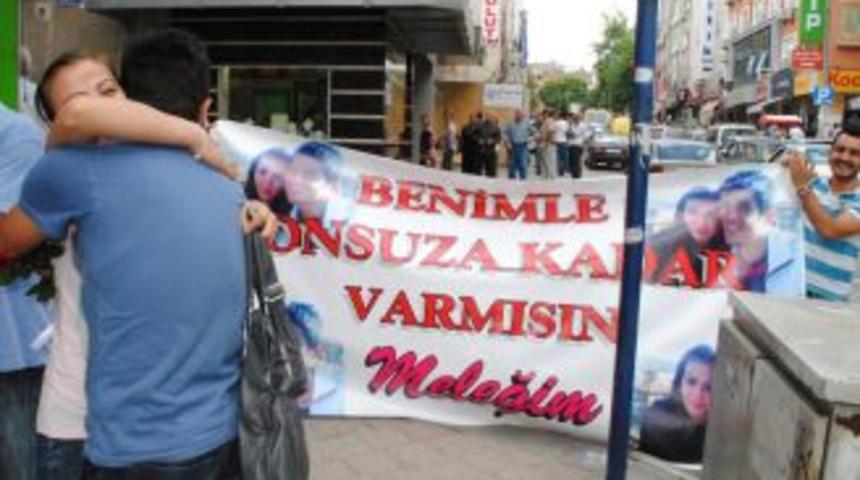 B&ouml;yle bir evlenme teklifi g&ouml;r&uuml;lmedi