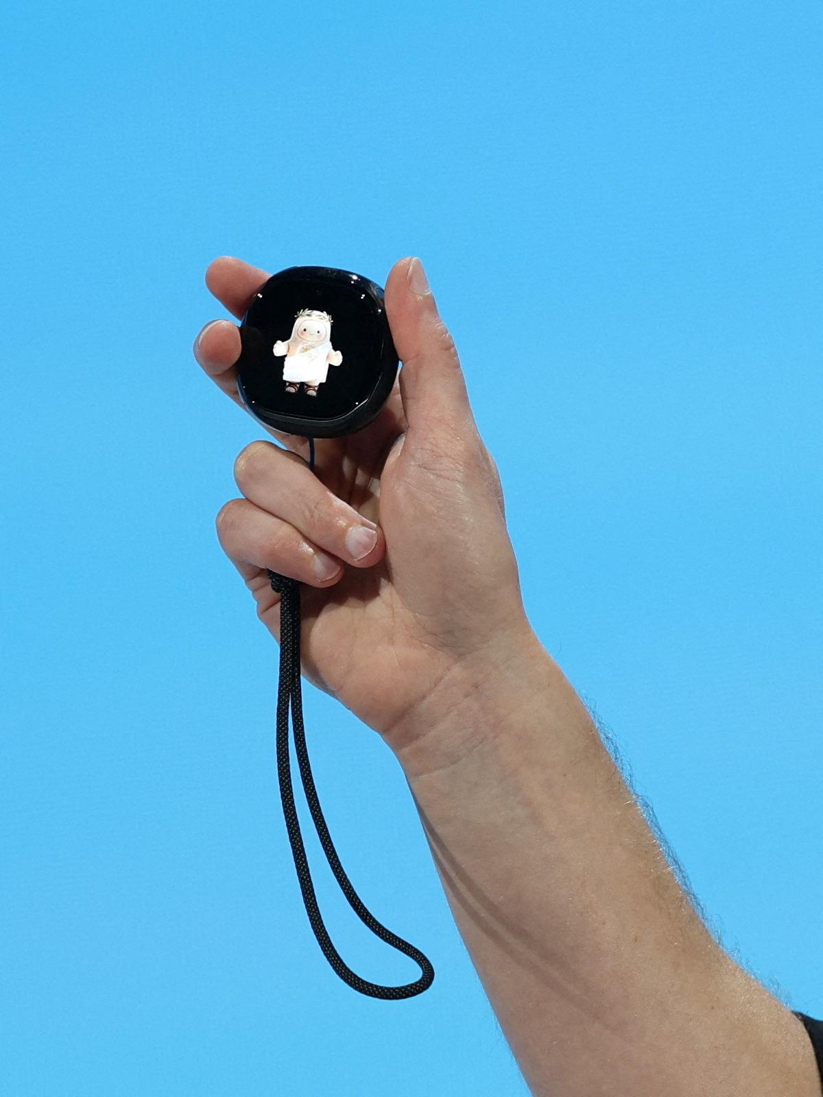Sanal bebek Tamagotchi geri döndü ama bu kez içinde yapay zeka var! 1