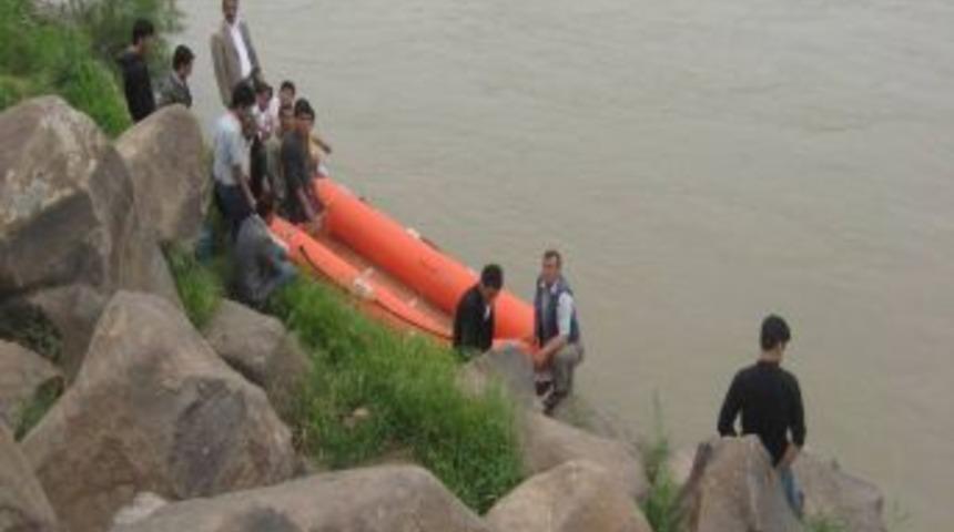 Dicle Nehri'nde kaybolan 2 kişinin cesedi bulundu