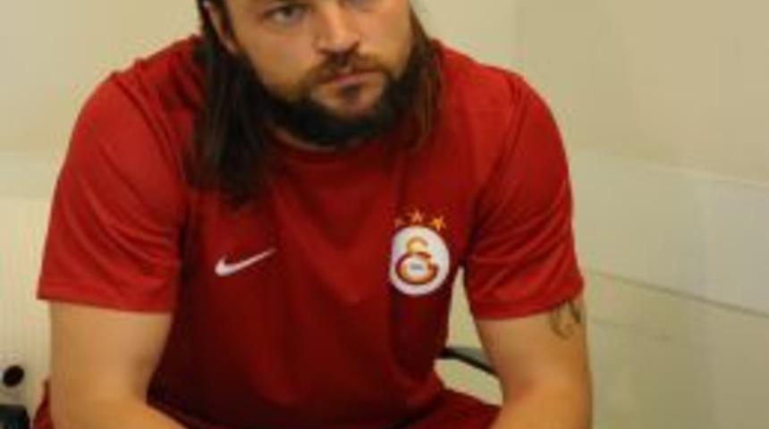 Tomas Ujfalusi sağlık kontrol&uuml;nden ge&ccedil;ti