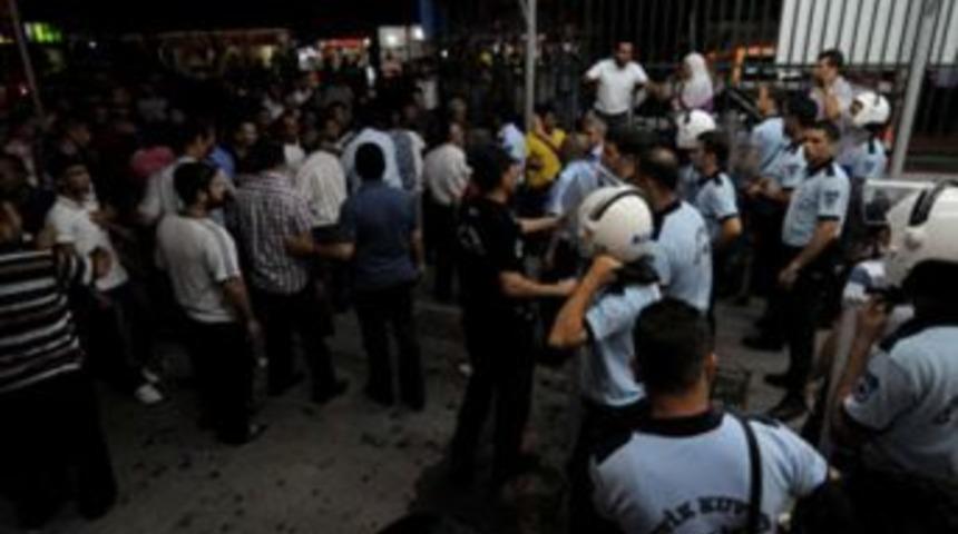 Mersin'de silahlı kavga: 2 &ouml;l&uuml;, 3 yaralı