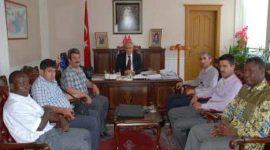 Orta Afrika Cumhuriyeti T&uuml;rk Koleji Vali Sodan&rsquo;ı ziyaret etti