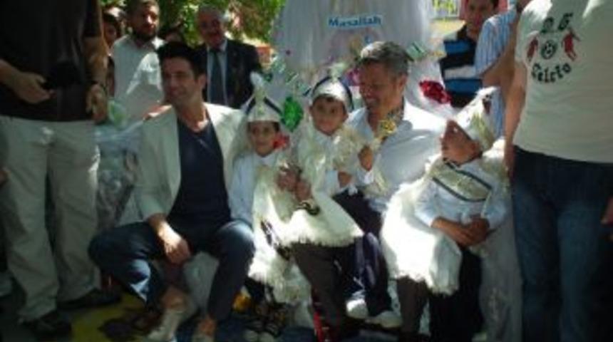 İşadamı Sadettin Saran, 300 &ccedil;ocuğu s&uuml;nnet ettirdi