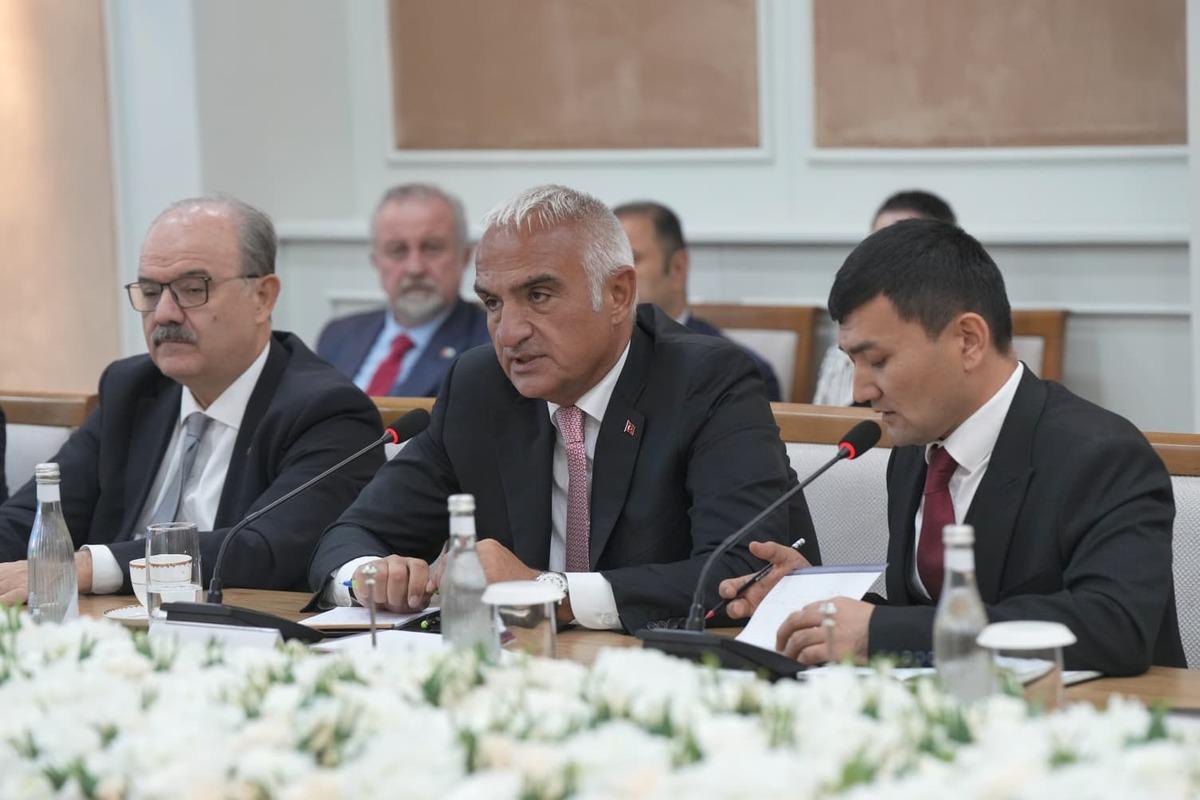Bakan Ersoy, Özbekistan ın bağımsızlığının 35. yıl dönümünde Taşkent te 1