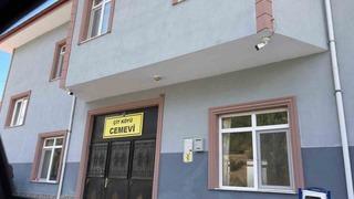 Ankara’da bir araçta ölü bulunan şahıslar toprağa verildi