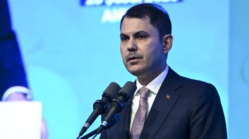 Şanlıurfa depremi sonrası Bakan Kurum'dan a&ccedil;ıklama: "Ekipler sahada &ccedil;alışmalara başladı"