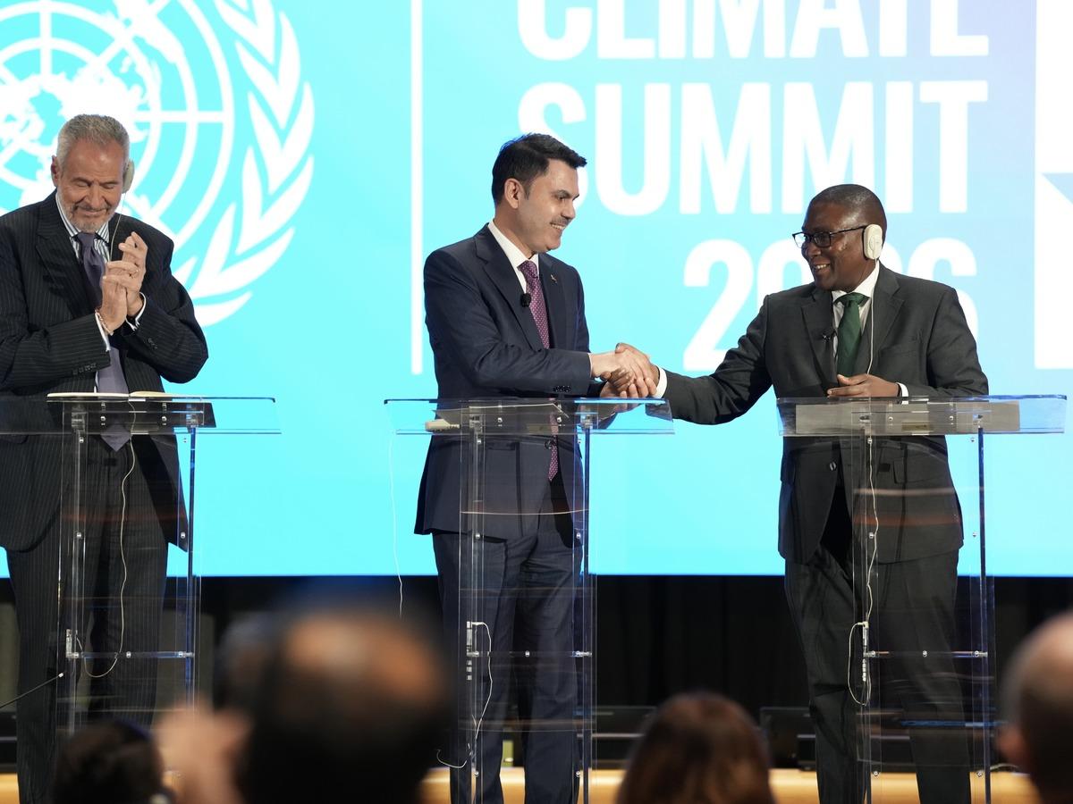 COP31 Başkanı Murat Kurum 455 deprem konutuyla &ouml;rnek verdi: "D&uuml;nya bizden uygulama bekliyor" 7