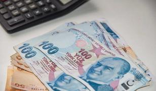 Bankalar emekliler i&ccedil;in yarışa girdi! Rakam 35 bin TL&rsquo;ye dayandı